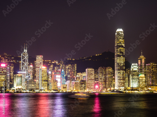 香港　ビクトリア・ハーバー　夜景