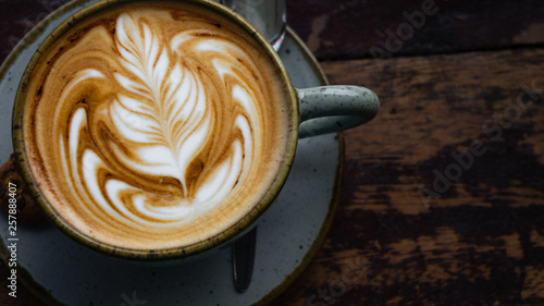 Fotografia Top down shot of a perfectly made cappuccino made with locally grown coffee with