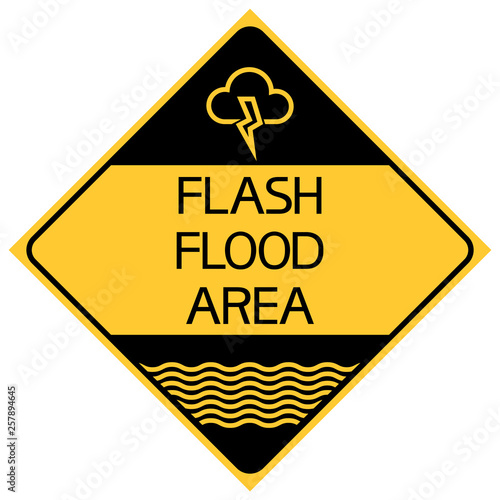 Flash flood area. The sign informs the risk of rapid flooding of the area with water from open sources.
