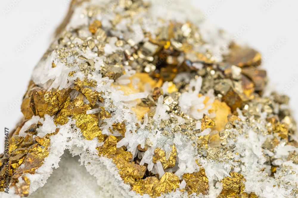 The Chalcopyrite (CuFeS2) contains Copper, Iron and Sulfur here in combination with Quartz The Chalcopyrite (CuFeS2) contains Copper, Iron and Sulfur here in combination with Quartz