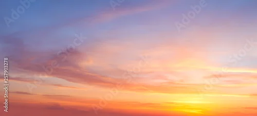 Panel kuchenny z motywem Majestic real sunrise sundown sky background with gentle colorful clouds
