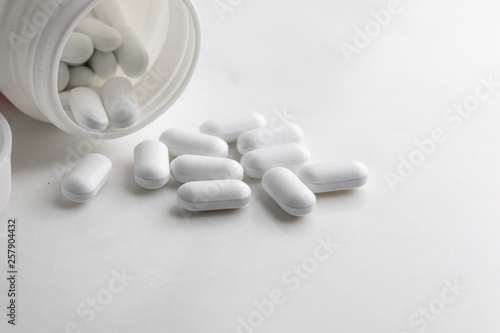 Pharmaceutical medicine tablets, pills