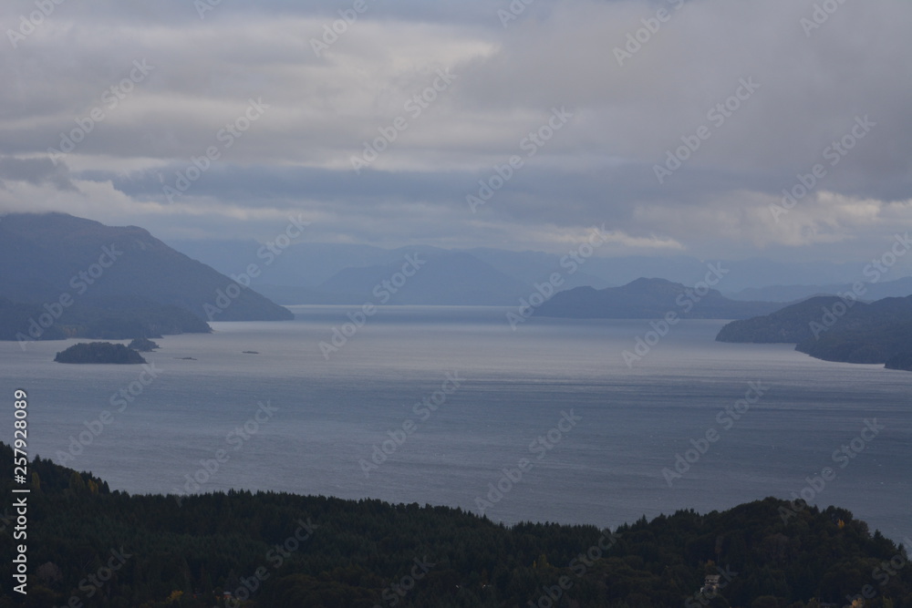 BARILOCHE (PAISAJE, NATURALEZA, RIO,..)