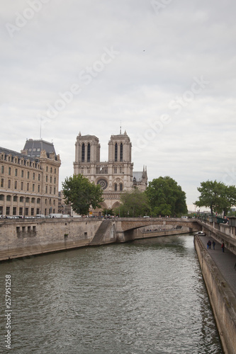 Katedra Matki Bożej Paryskiej. Paryż. Francja