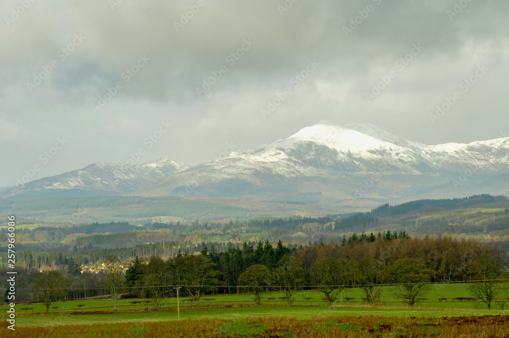 Fototapeta premium Snow capped scottish mountains in the highlands, scotland, uk
