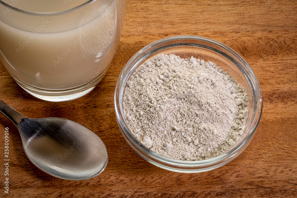 diatomaceous earth powder and in water diatomaceous earth powder and in water