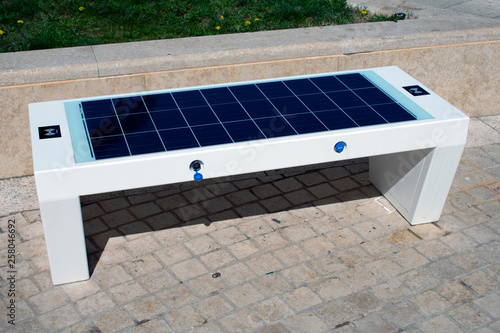Solar bench