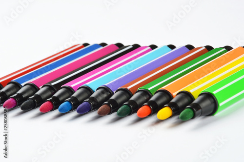 Colorful felt tip pens