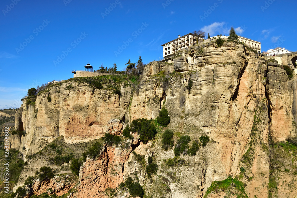 Miasto Ronda w Hiszpanii krajobraz