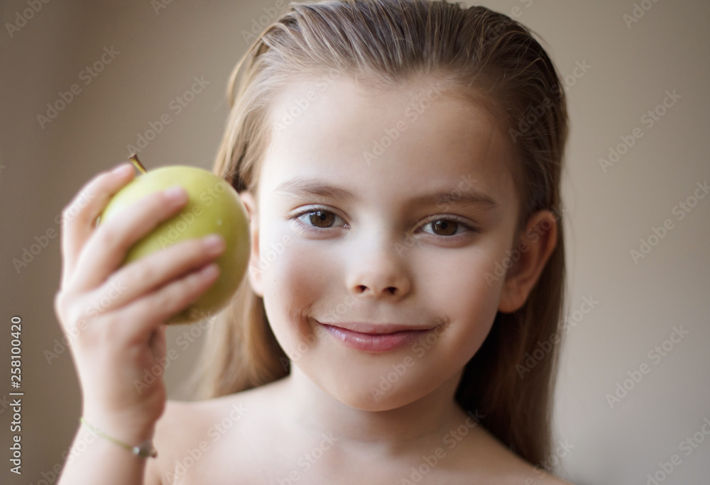 Apple is healthy fruit.