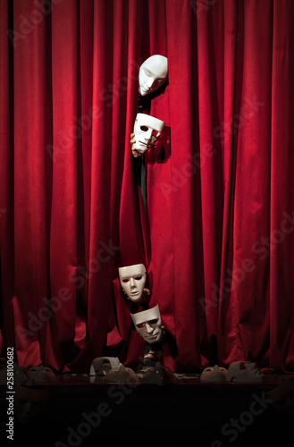 theater / mask