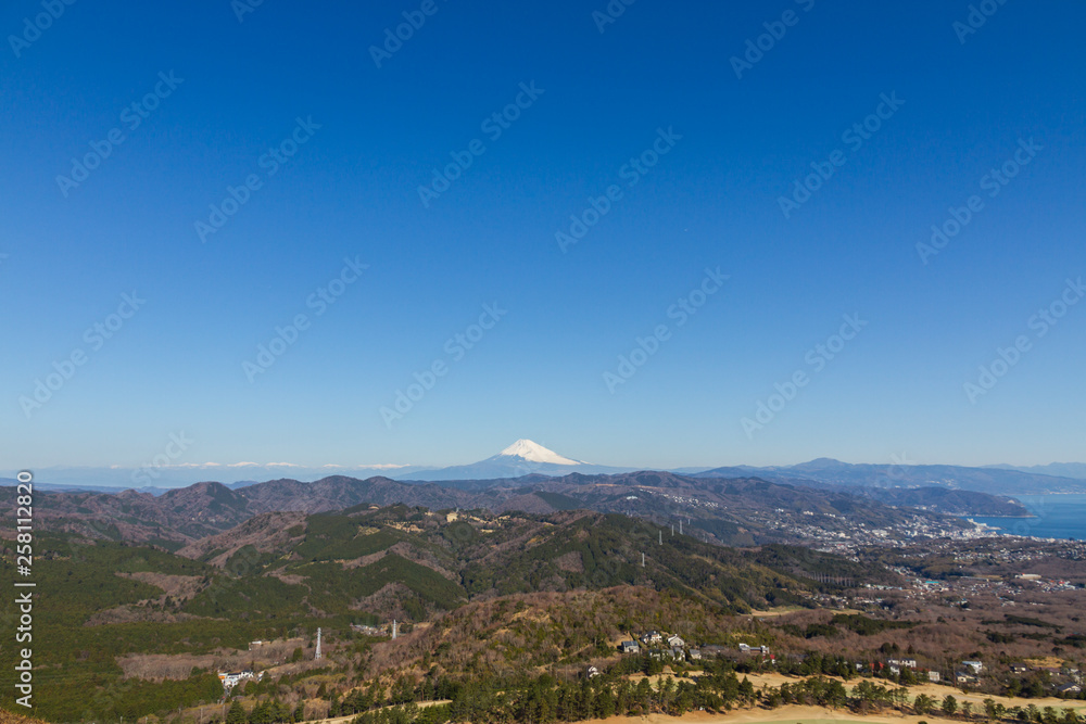 Naklejka premium 大室山から望む富士山
