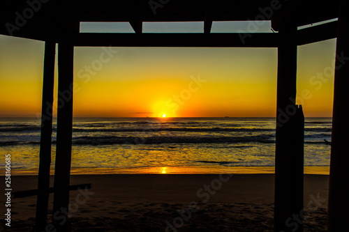 Sunrise © Ramon Moreno