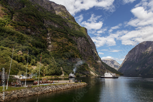 Fototapeta Naklejka Na Ścianę i Meble -  Ferry landing in Norway
