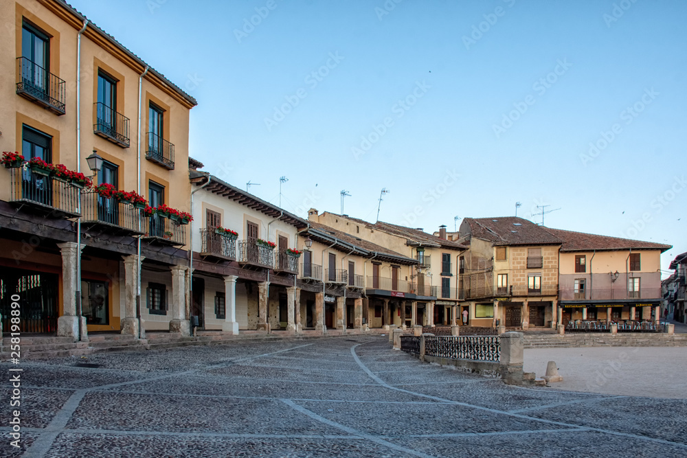 vista plaza mayor de riaza, Segovia