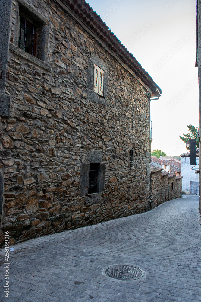casas de pizarra en Riaza, Segovia