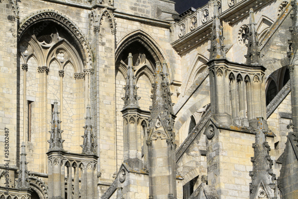 La cathédrale Saint-Etienne. Bourges. / St. Stephen's Cathedral. Bourges.