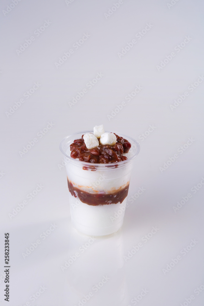 BingSu. adzuki-bean ice dessert. It''s adzuki-bean paste, milk, ice cream, sticky rice cake, fruit cocktail, and stuff like that on shaved ice. It''s sweet and very refreshing. BingSu. adzuki-bean ice dessert. It''s adzuki-bean paste, milk, ice cream, sticky rice cake, fruit cocktail, and stuff like that on shaved ice. It''s sweet and very refreshing.
