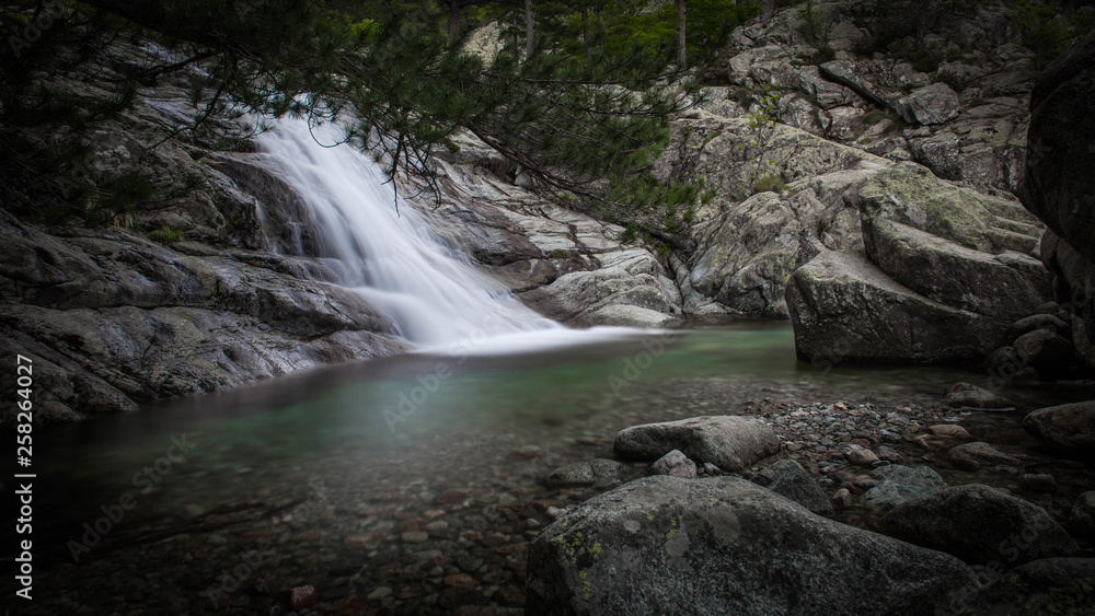Fototapeta premium Kaskaden Korsikas