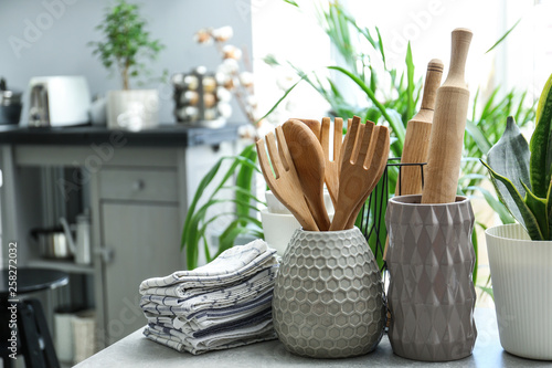 Set of kitchen utensils on ...