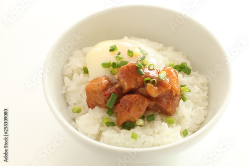 Japanese food, canned Yakitori and egg on rice