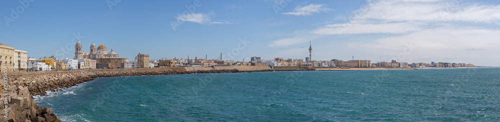 Vista panorámica de Cádiz, Andalucía, España