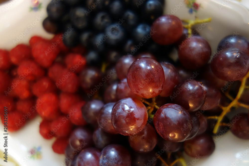 Fresh fruit in a bowl