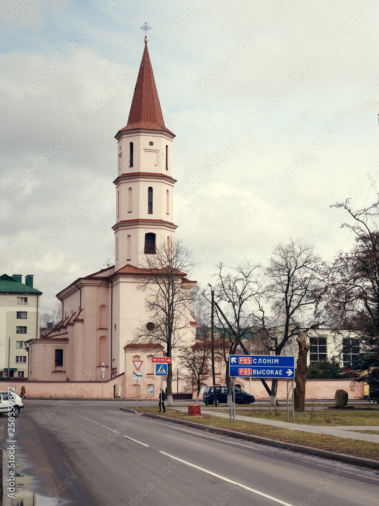 Fototapeta premium Brest, BELARUS - MARCH 18, 2019: Church and church in Ruzhany