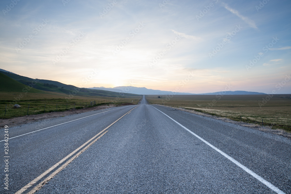 Fototapeta premium road and blue sky