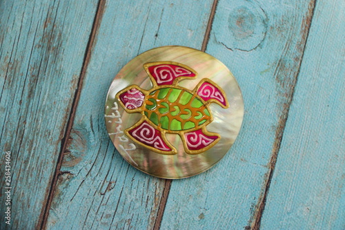 Nacre décorée avec une tortue de Tahiti