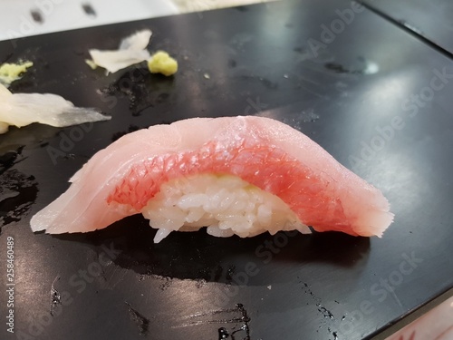 Toro sushi