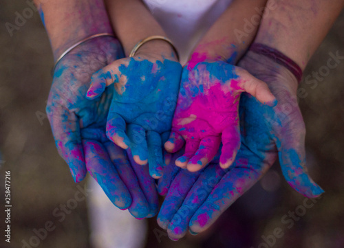 holi colour hands