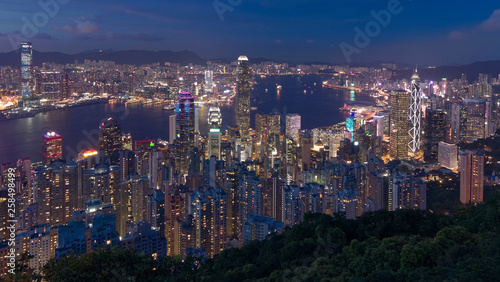 Fototapeta Naklejka Na Ścianę i Meble -  hong kong skyline at night