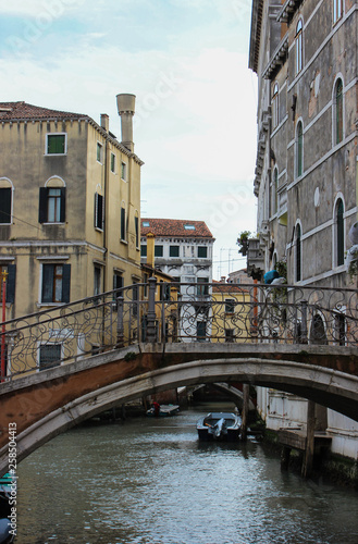 streets and canals of Venice © picsfromkiki