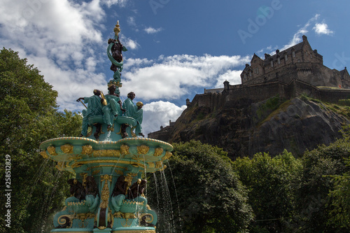 Ross Fountain and Edinburgh Castle