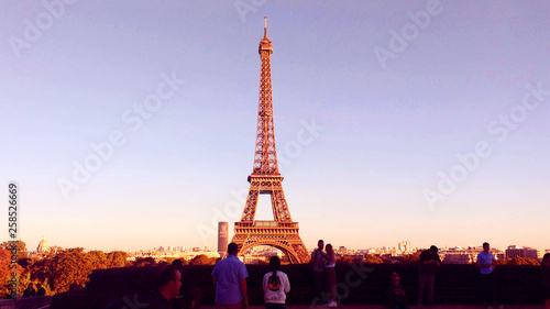 Eiffel Tower at Dusk © Tim