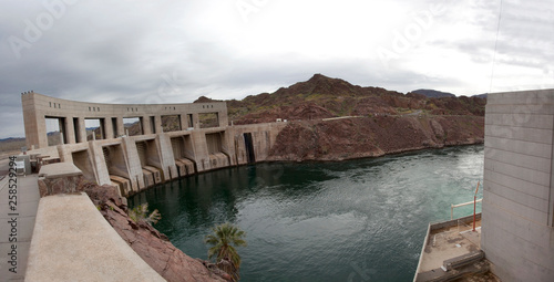 Canvas Print Panorama of Parker dam seen from the California side with the Colorado River in the foreground