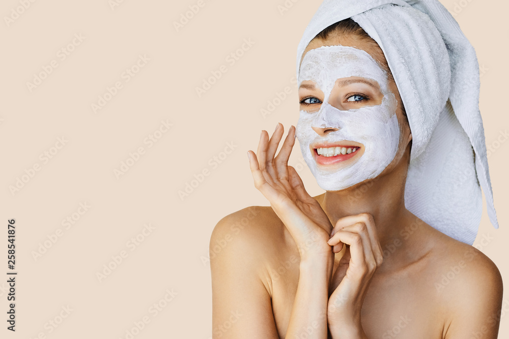 © Olesia - Beautiful young woman applying facial mask on her face. Skin care and treatment, spa, natural beauty and cosmetology concept. © Olesia - Beautiful young woman applying facial mask on her face. Skin care and treatment, spa, natural beauty and cosmetology concept.