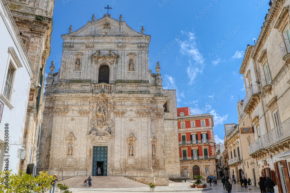Obraz premium Widok fasady Bazyliki San Martino in Martina Franca, Apulia, Włochy