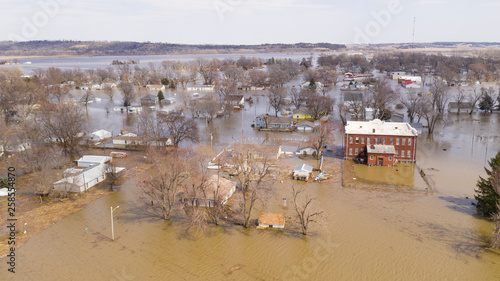 Canvas Print The Town of Pacific Junction Iowa is completely Submerged in the Flood of March