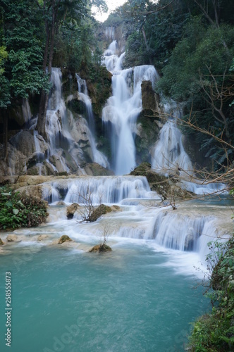 Fototapeta Naklejka Na Ścianę i Meble -  Kouang Si waterfall in Laos