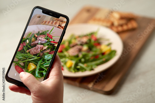 Photograph on phone food