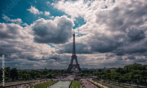 Eiffelturm in Paris © lenny