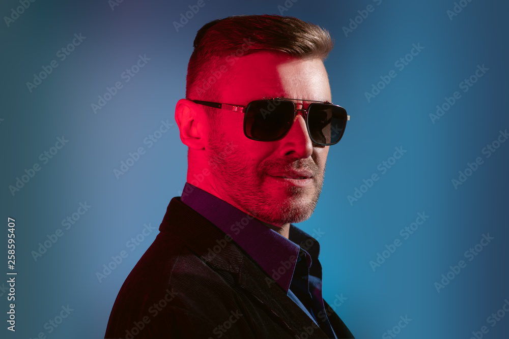 Obraz premium confident brutal man
