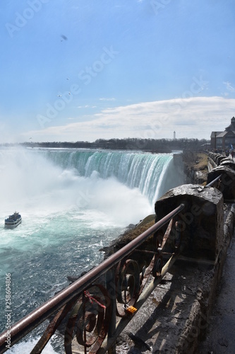 Boat at Niagara falls 