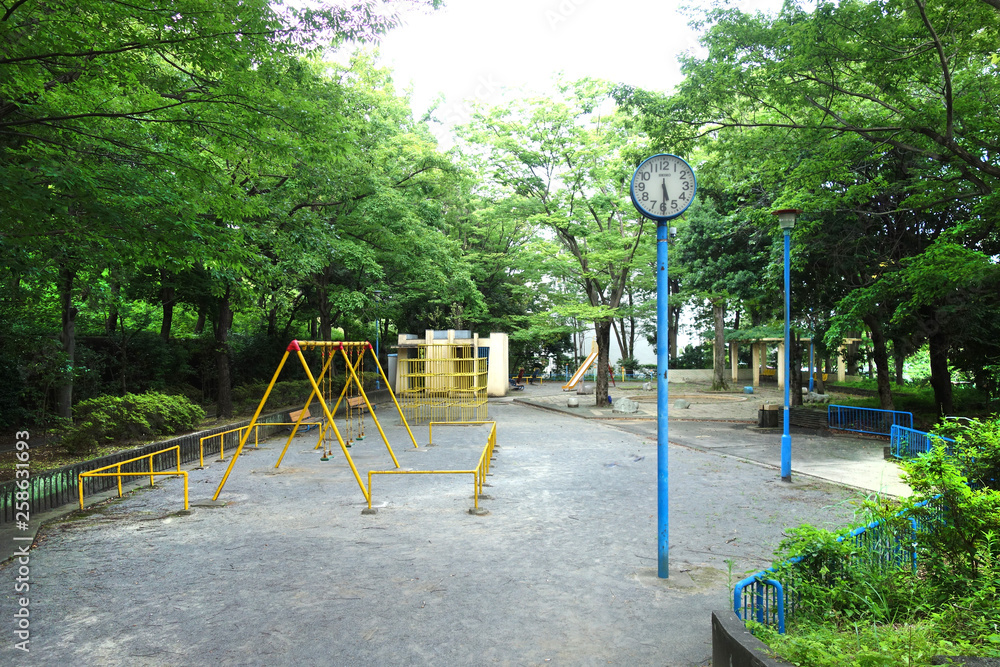 公園の遊具 公園の遊具