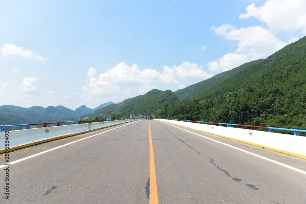 Obraz premium Village road