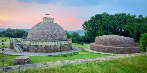 Konstfotografi Sanchi is synonymous with Buddhist Stupas