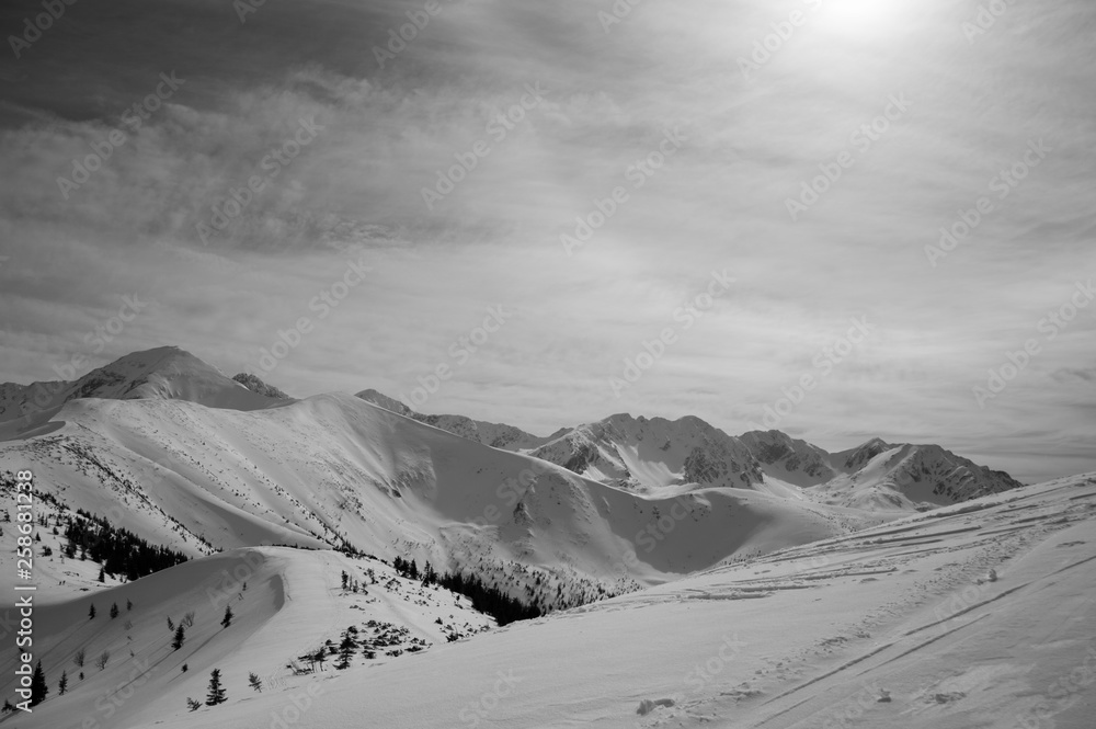 B&W Mountains