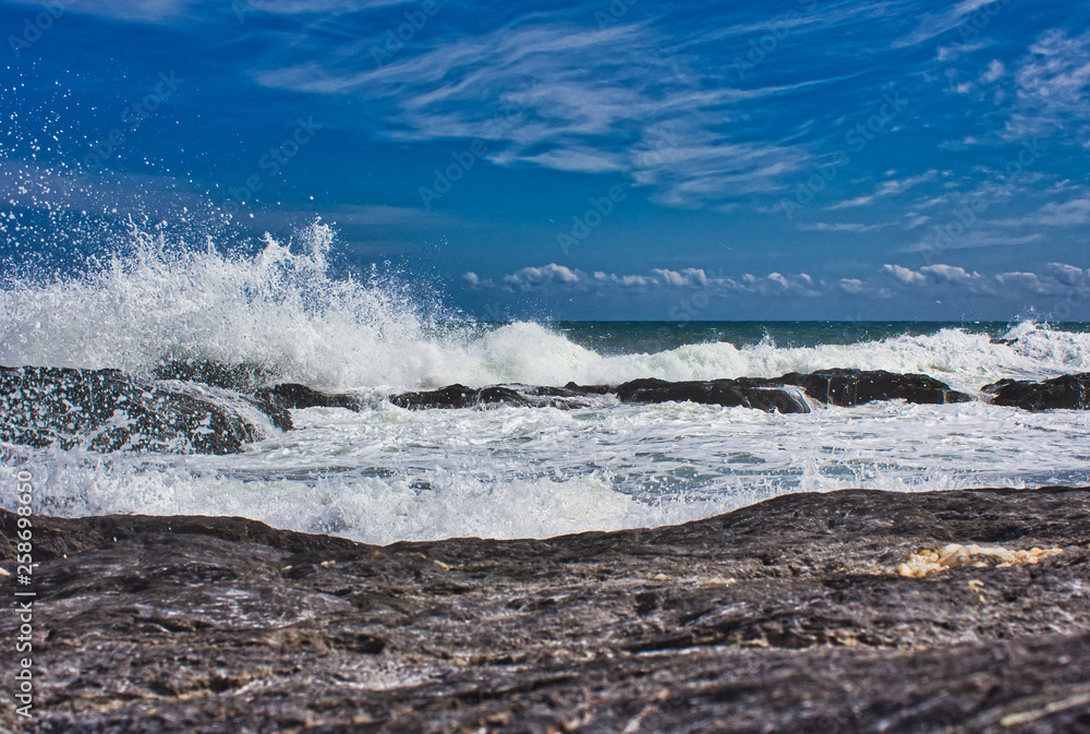Fototapeta premium Waves On The Beach Of A mediateranea Sea